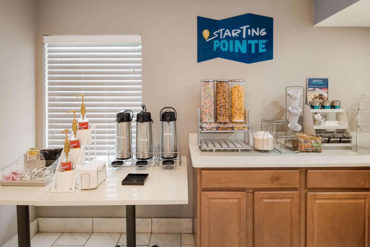 Clarion Pointe Indianapolis Northeast Castleton Exterior foto